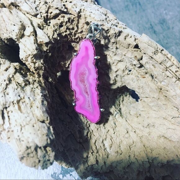 Fleece pink geode Druzy sterling pendant - Picture 1 of 5